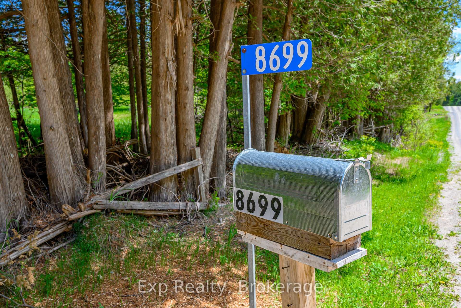 8699 Old Hasting Road photo 42