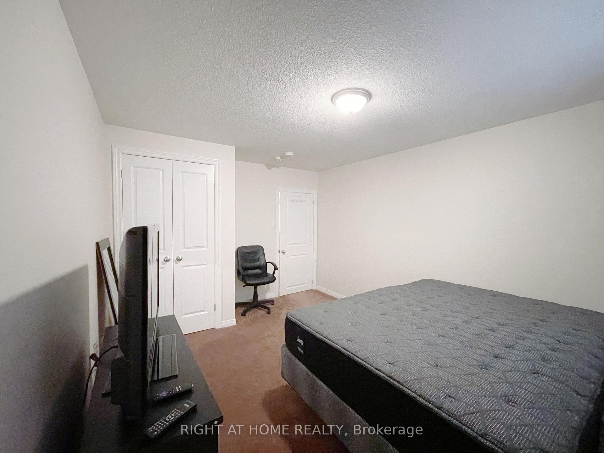 27 Portland Street Unit Lower photo 12