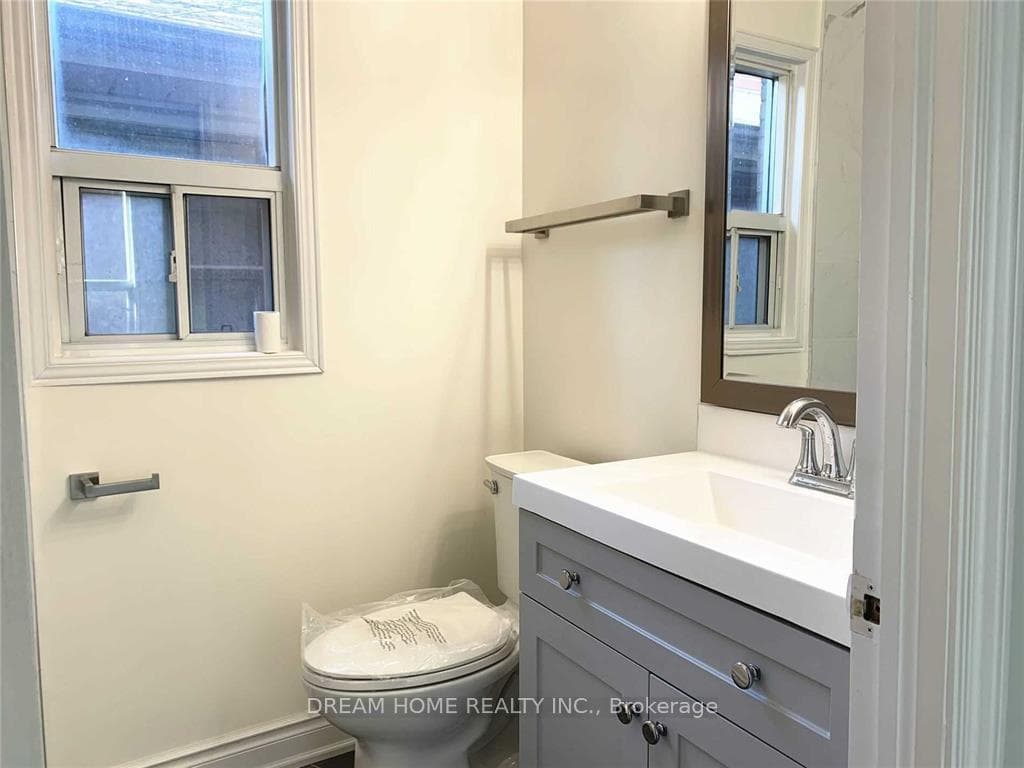 15 Alexander Street photo 6