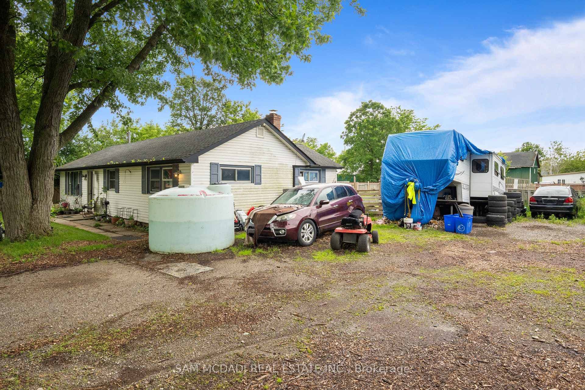 10043 Britannia Road photo 4