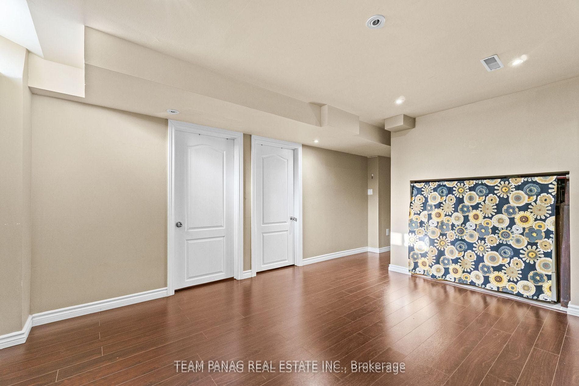 66 Tobermory Crescent photo 31