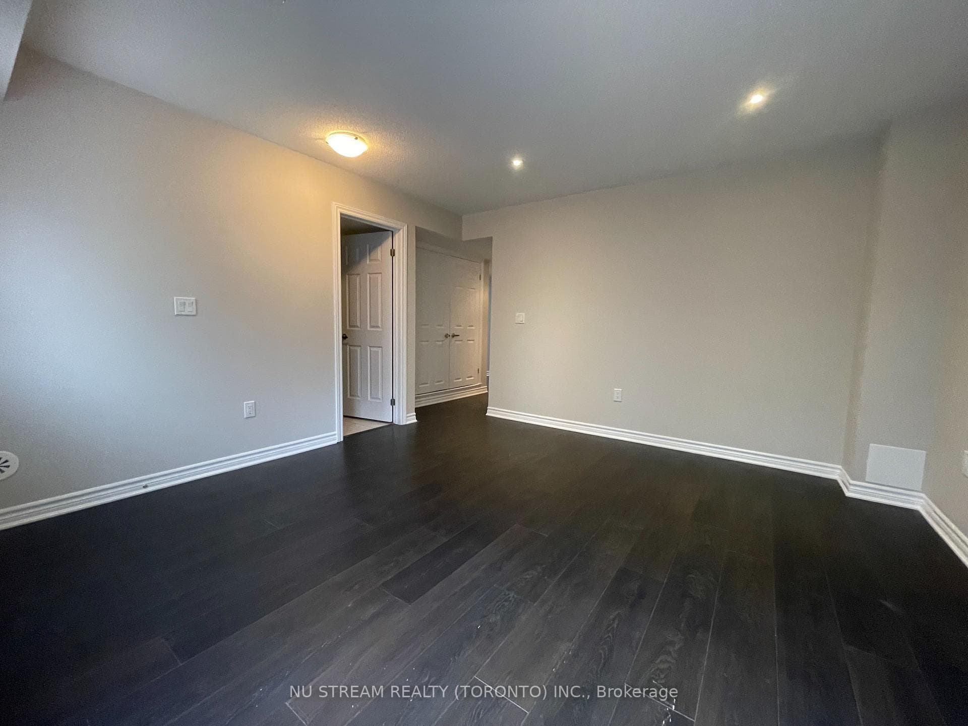 67 Antibes Drive photo 15