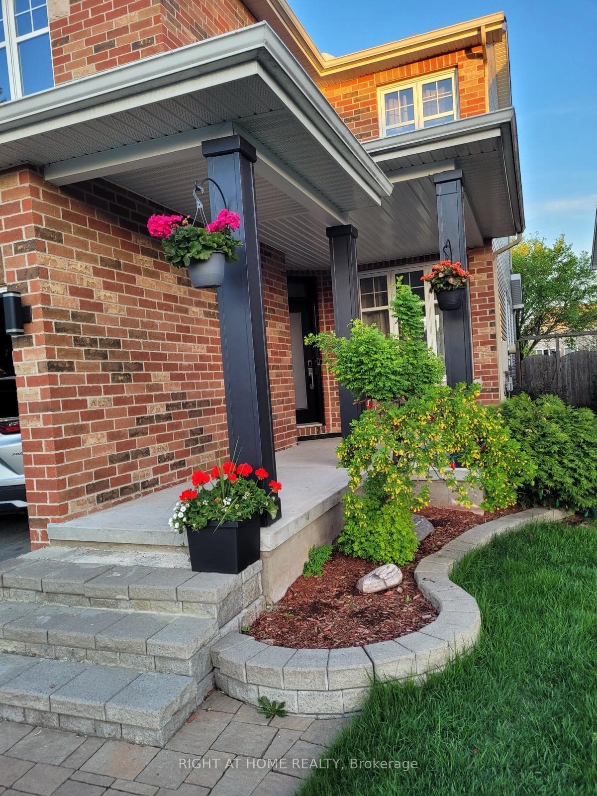 850 Feather Moss Way photo 3