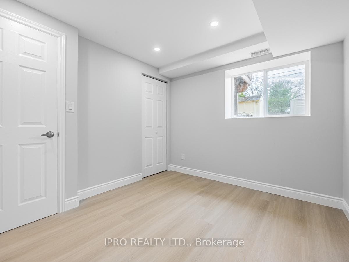 66 Northridge Avenue Unit Lower photo 24