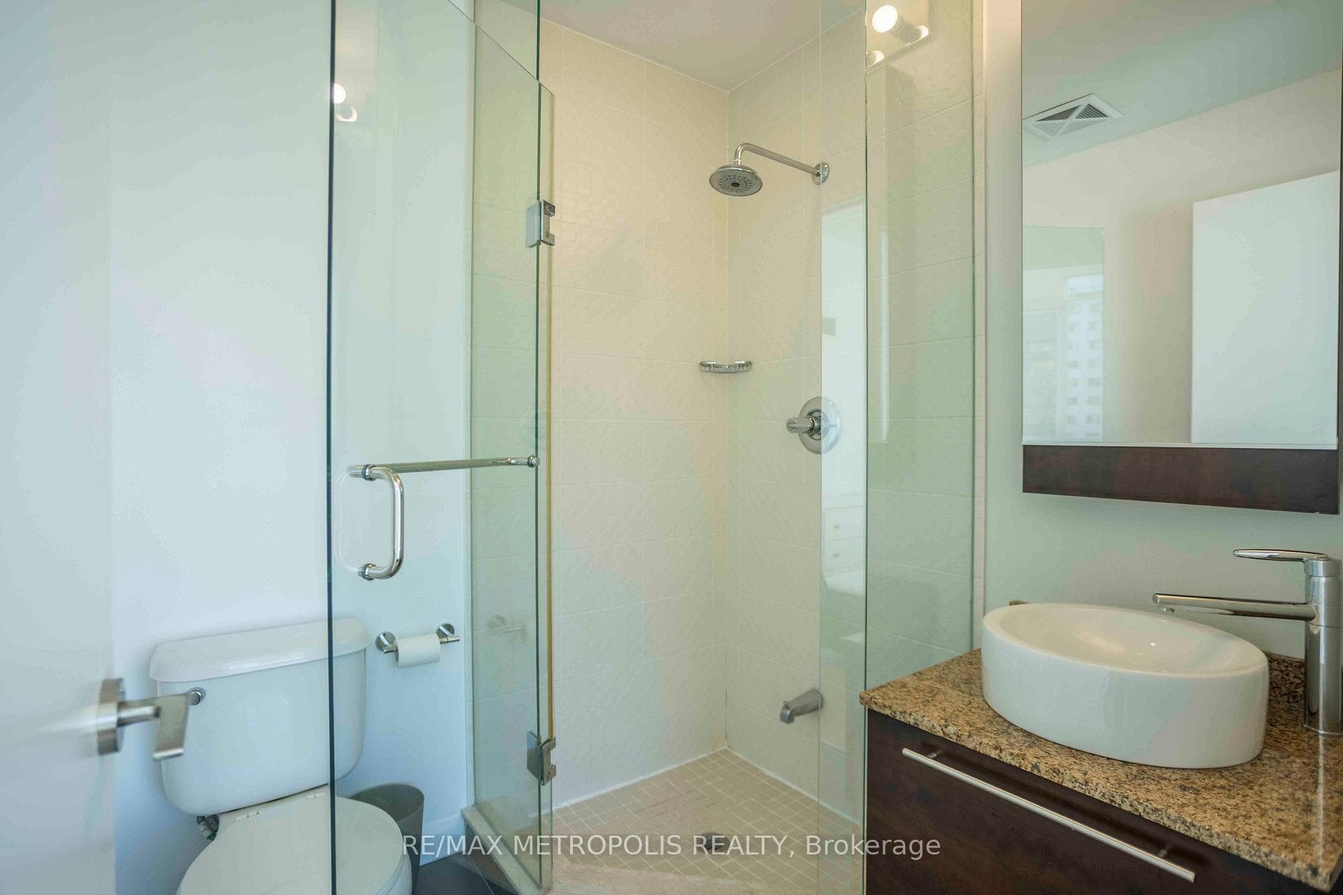 500 Sherbourne Street Unit 1704 photo 11