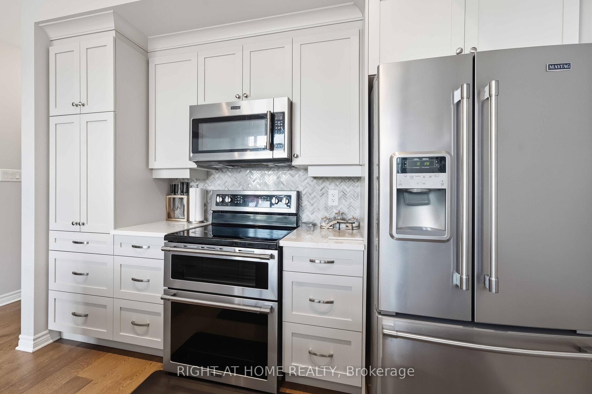 264 Pembina Private Unit 98 photo 12