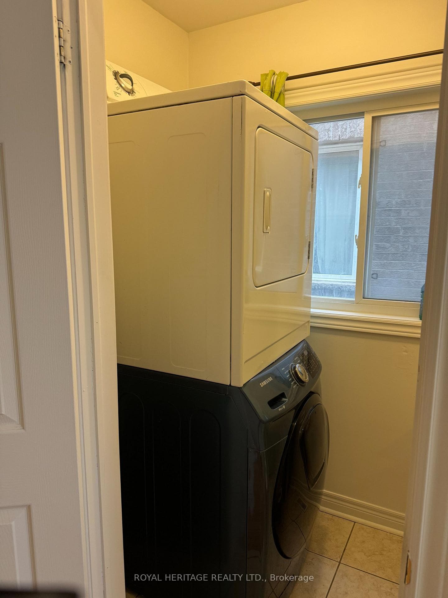 49 Everingham Circle Unit Main photo 17