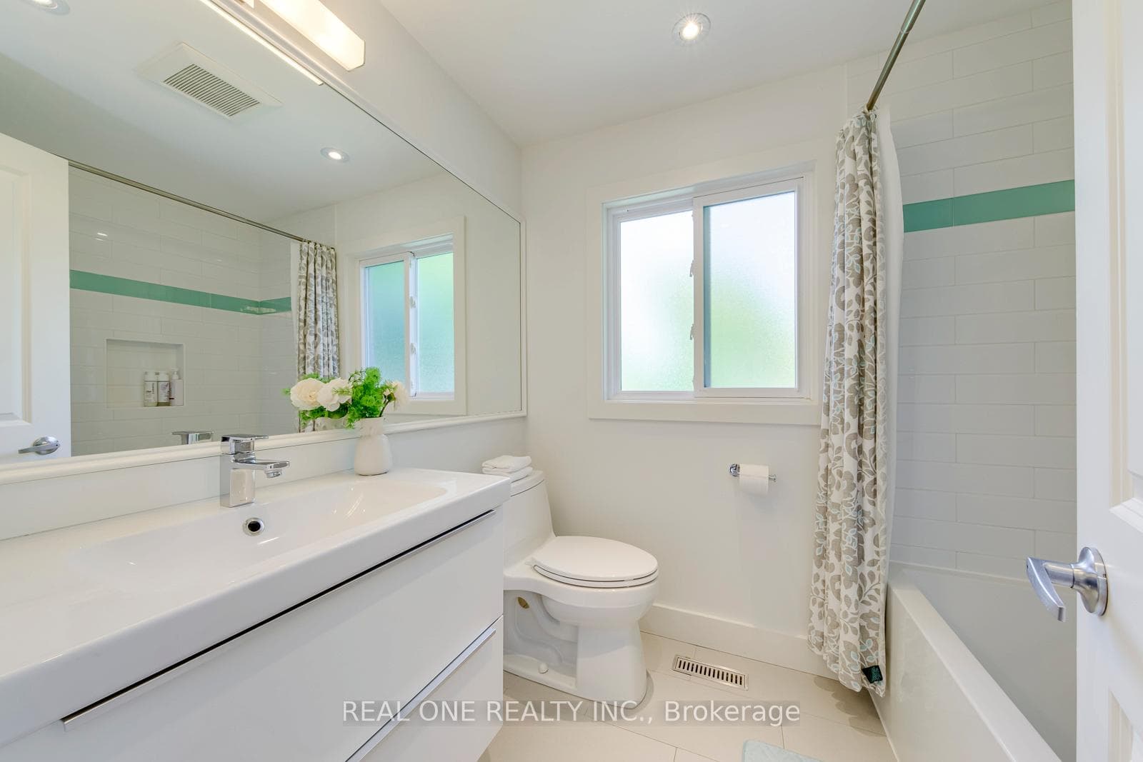 165 Arichat Road photo 29