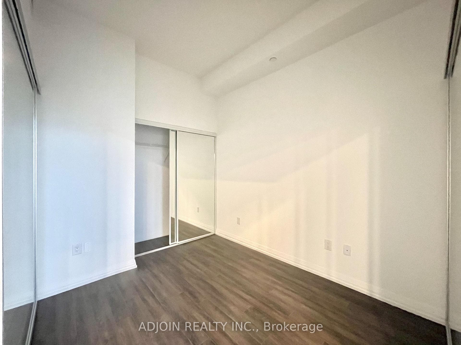 75 Canterbury Place Unit 1815 photo 7