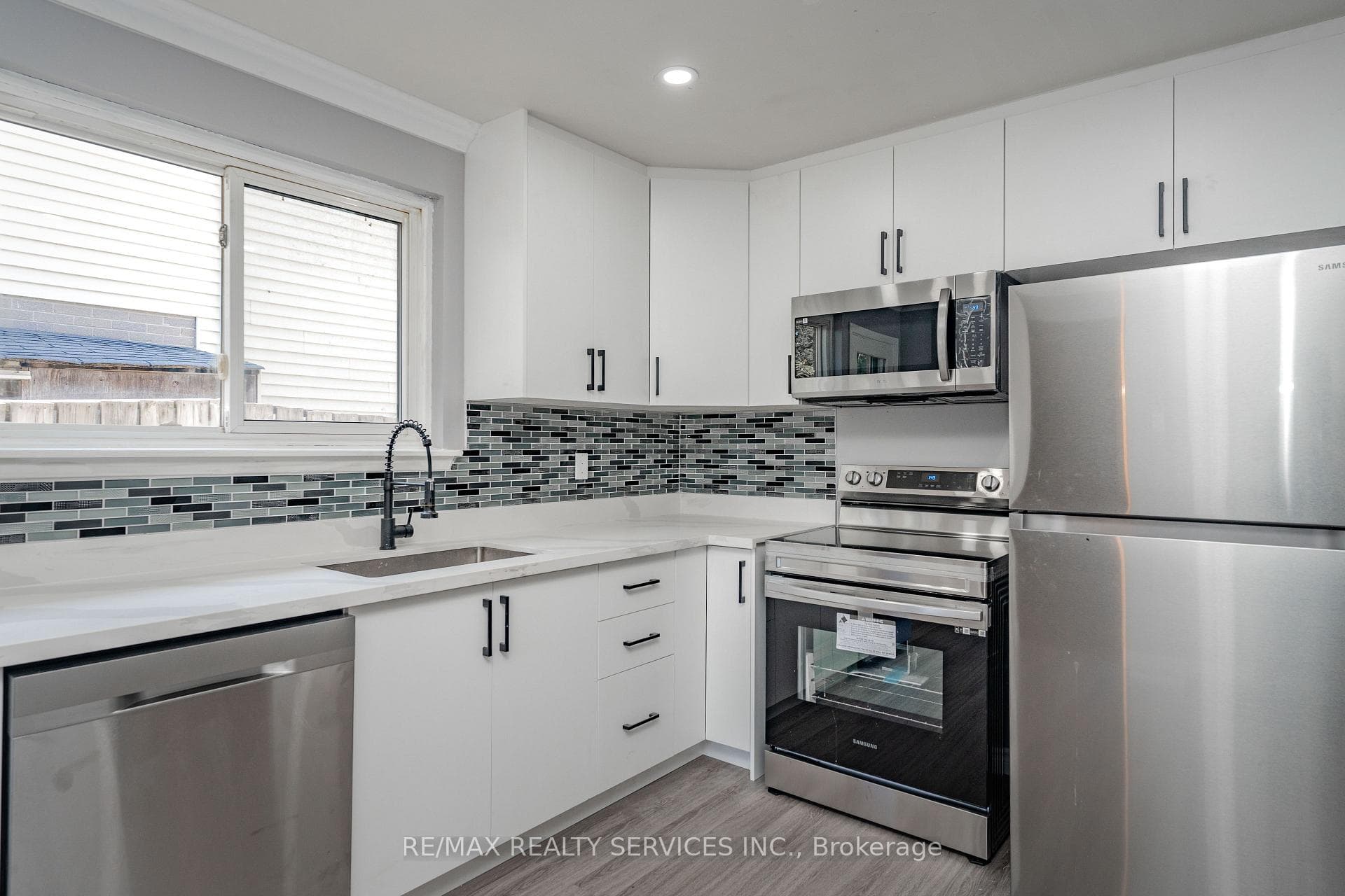 23 Fidelia Crescent photo 15