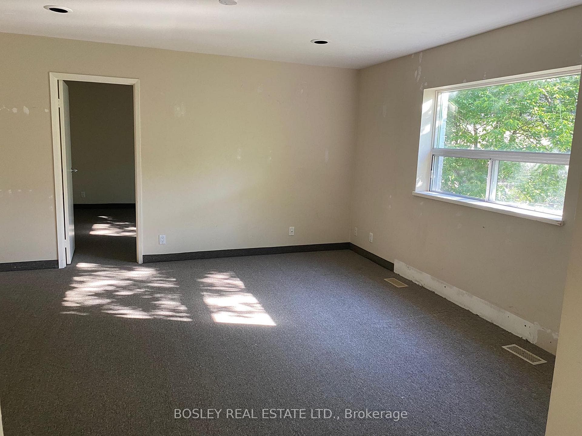 154 R Galt Avenue Unit Upper photo 5