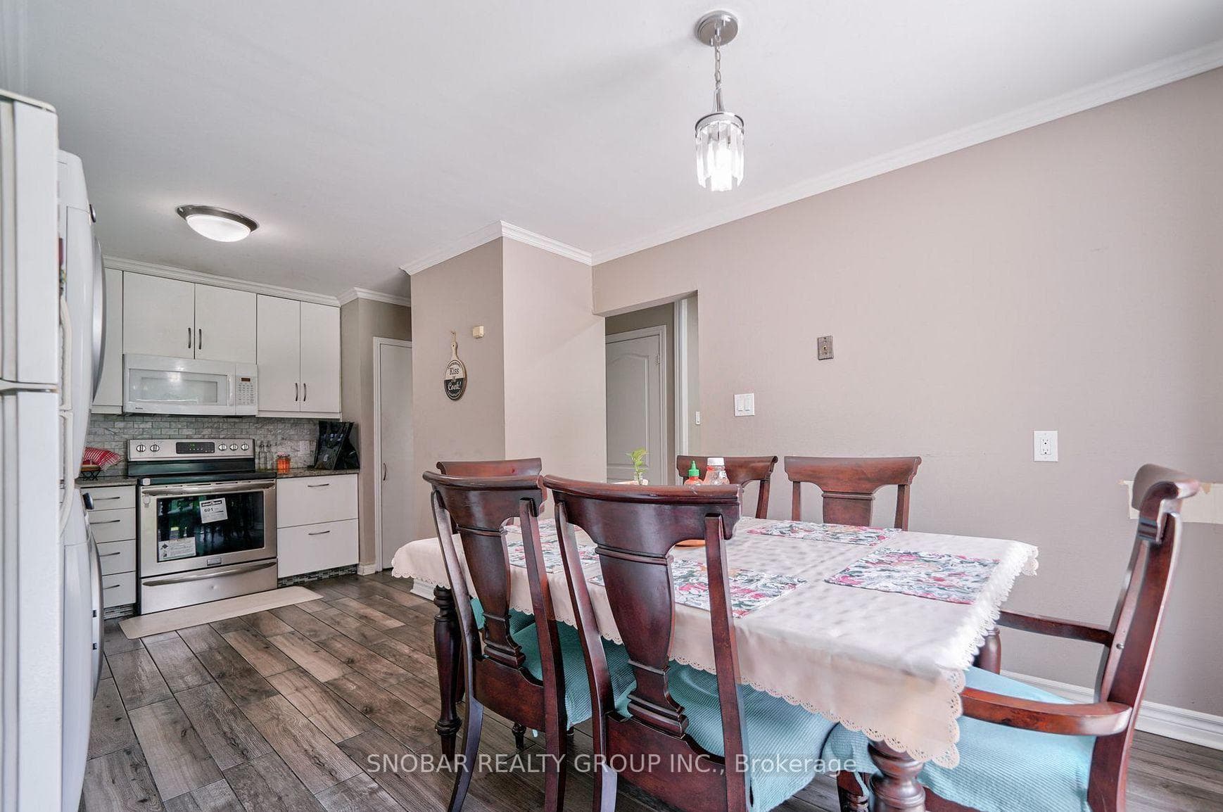28 Lynmont Road photo 4