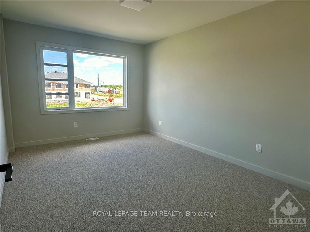 168 UNISON Street photo 15