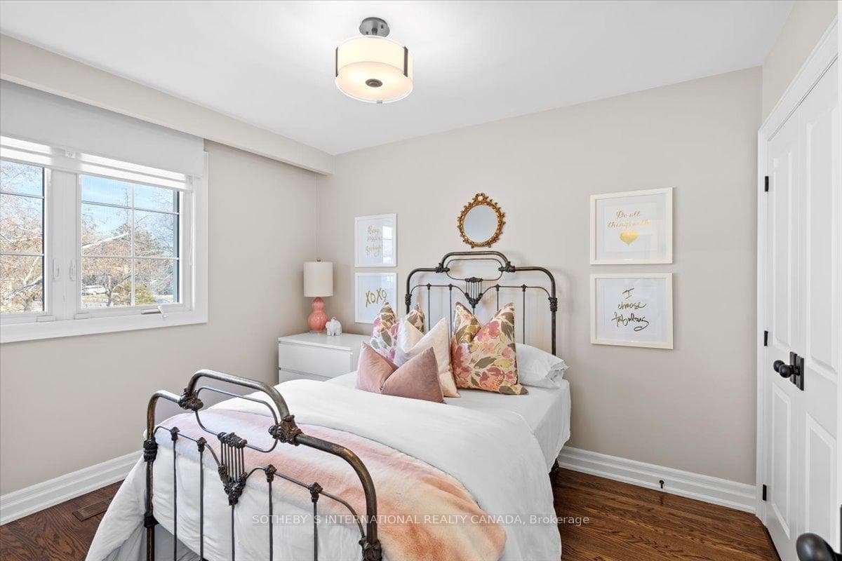 7 Kenning Place photo 27