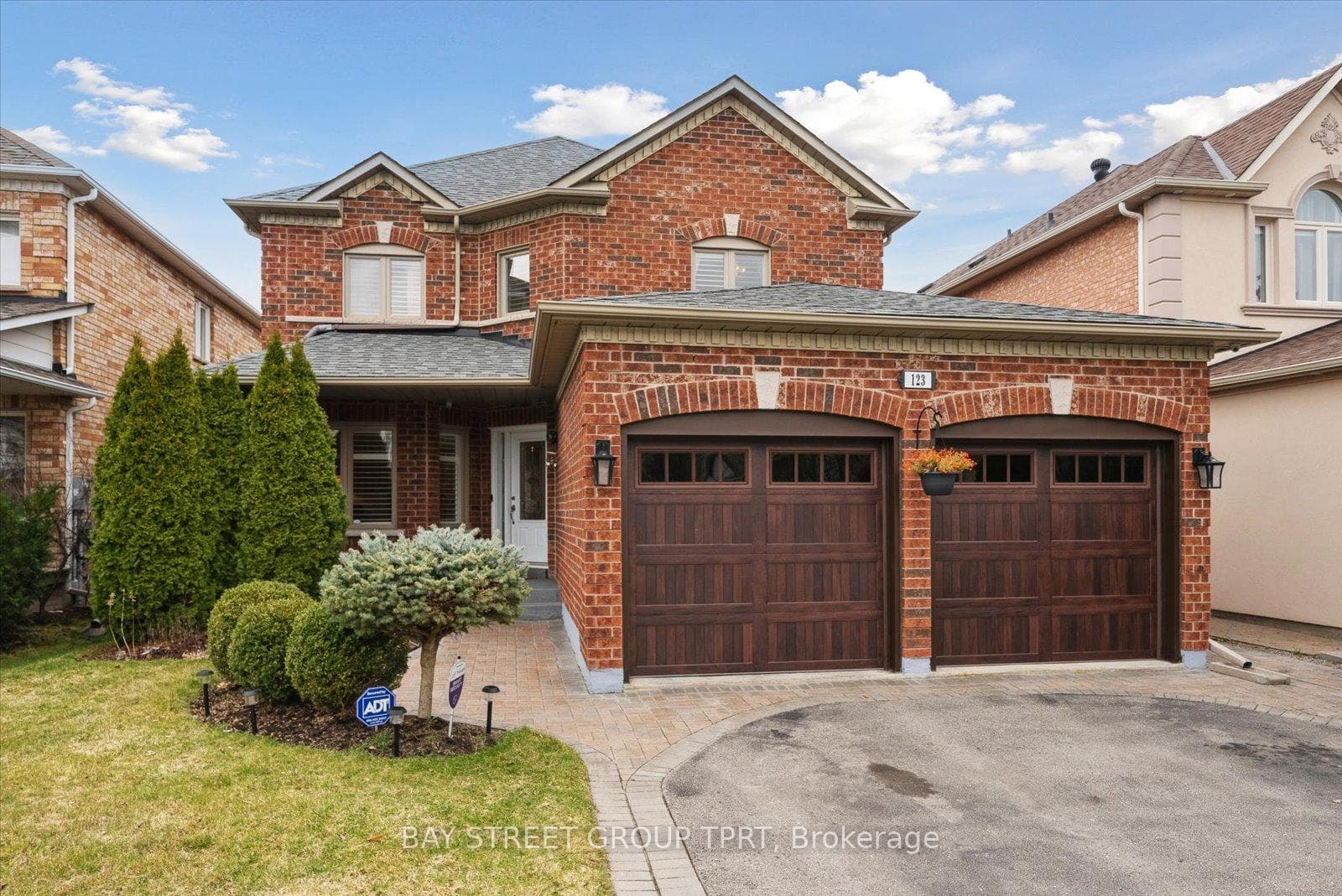123 Canyon Hill Avenue photo 2