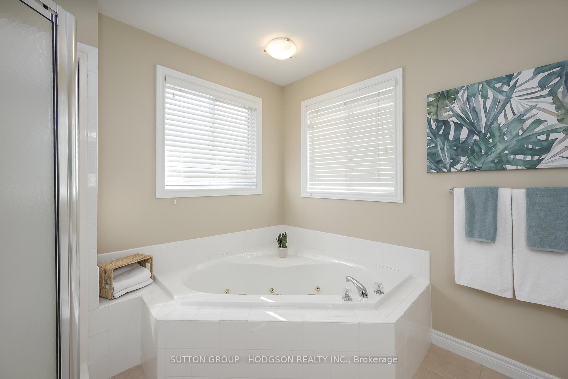 42 Oakmont Gardens photo 22