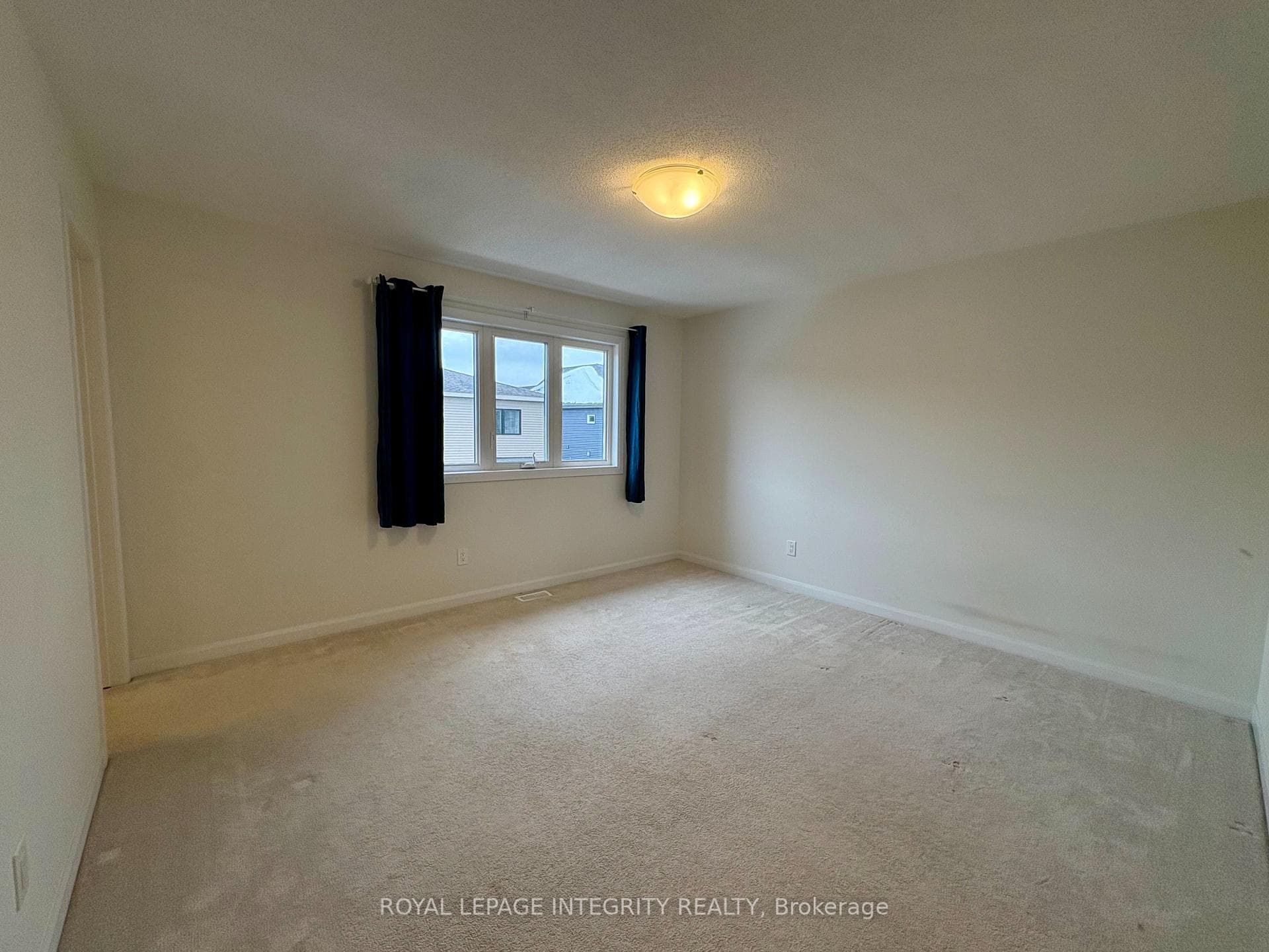 527 Winterset Road photo 16