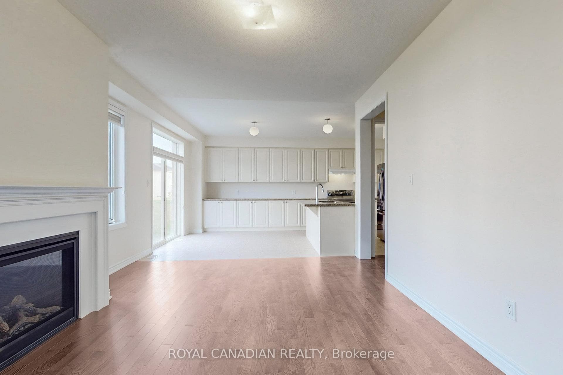 529 Red Elm Road photo 5