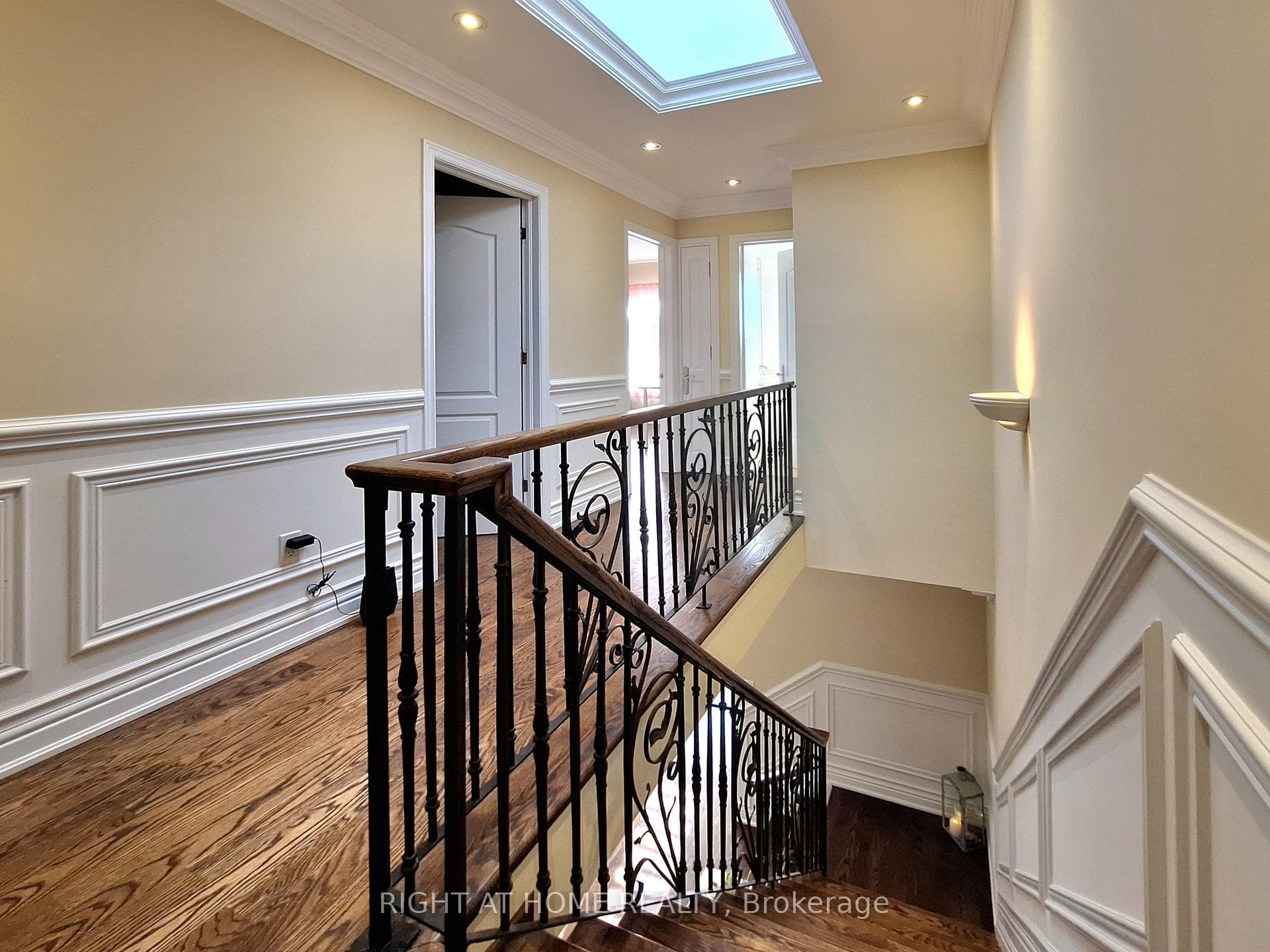 378 Douglas Avenue photo 27