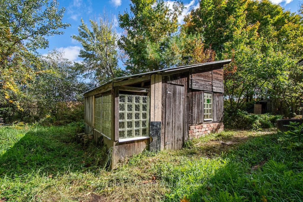 498 Farms Road photo 40
