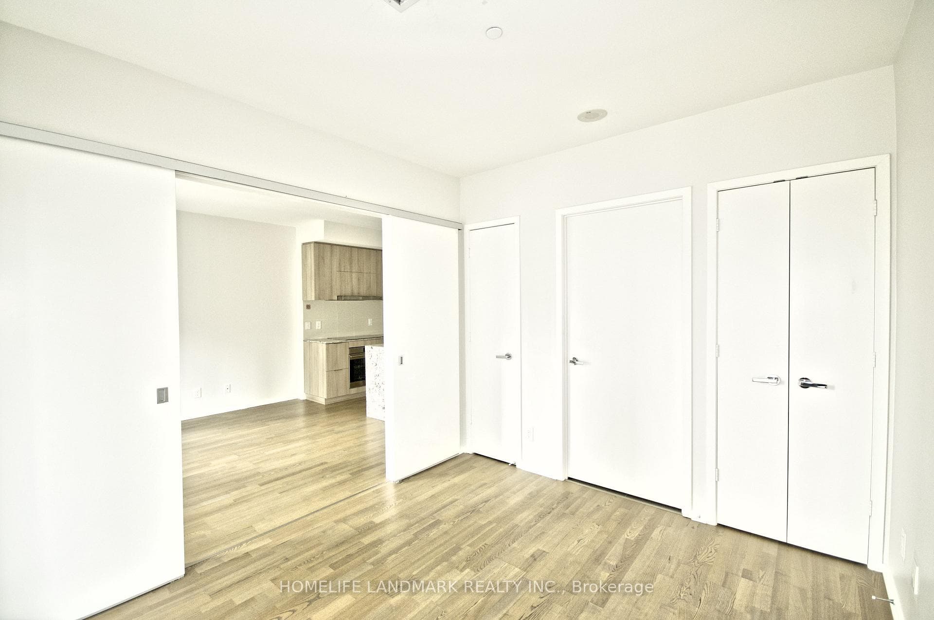 1 Bloor Street Unit 809 photo 12