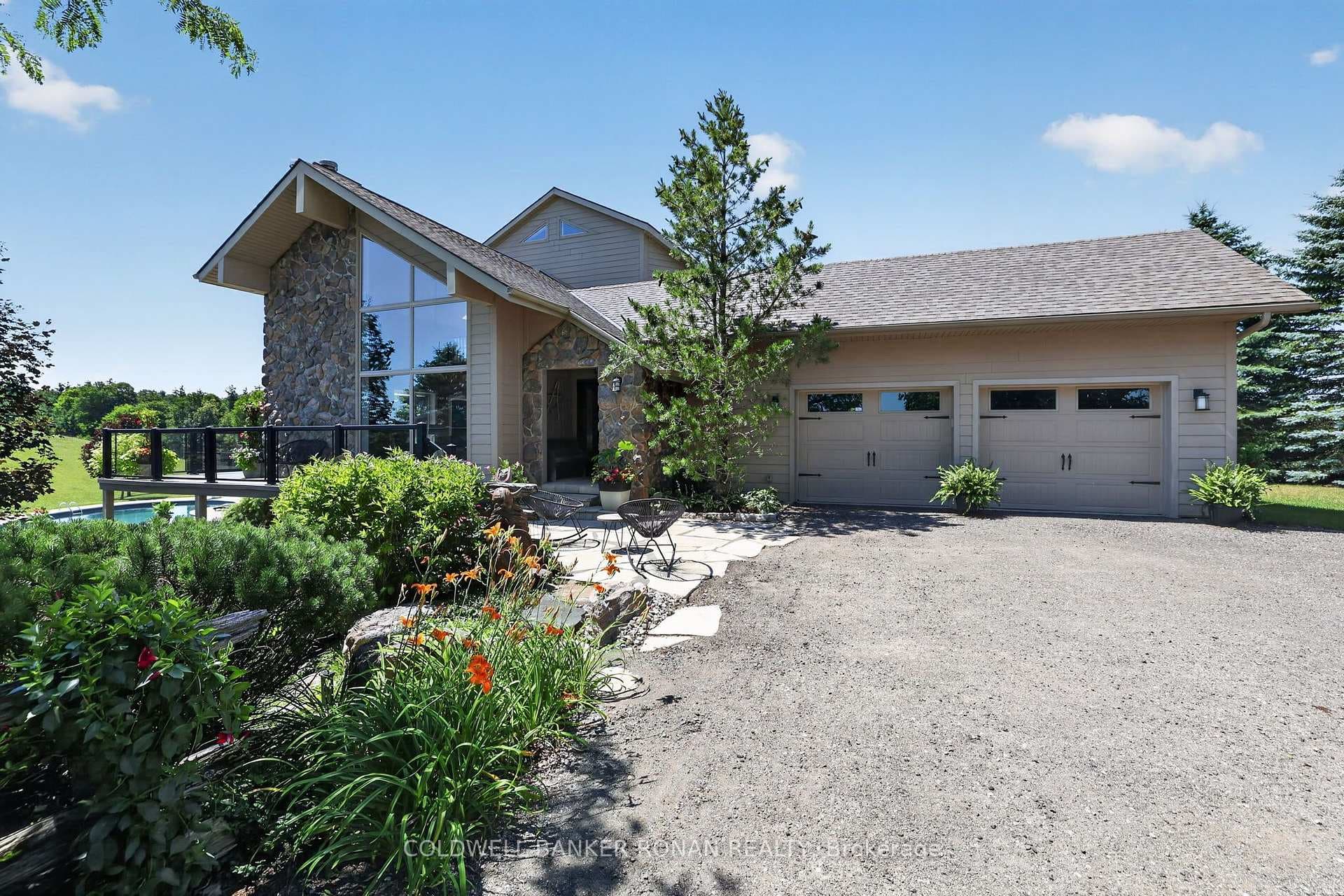 18250 Duffy's Lane photo 4