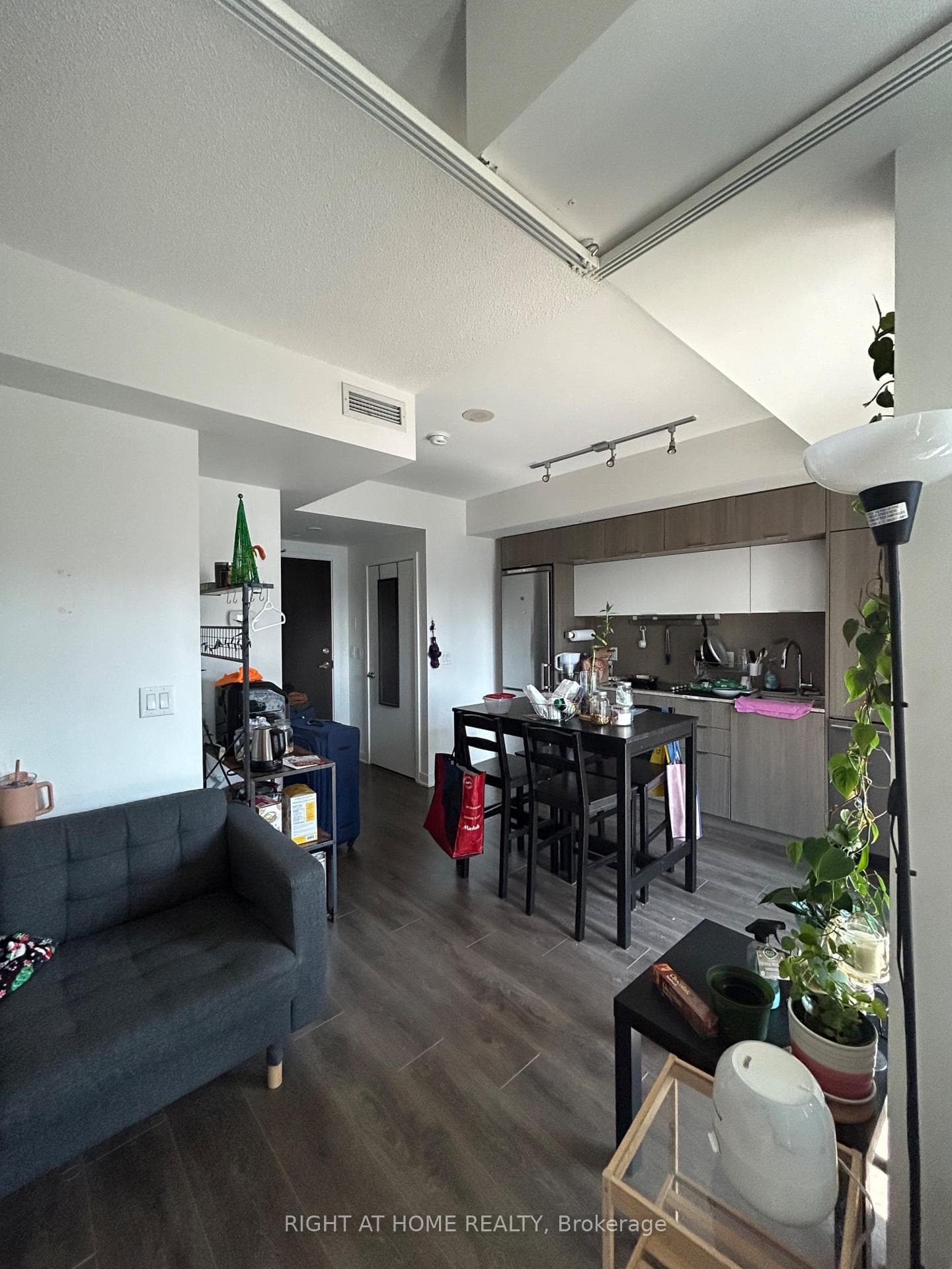 170 Sumach Street Unit 714 photo 3