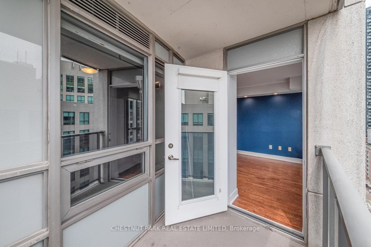 20 Blue Jays Way Unit 1713 photo 22