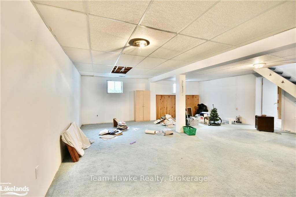 6 TIMCOURT Drive photo 28