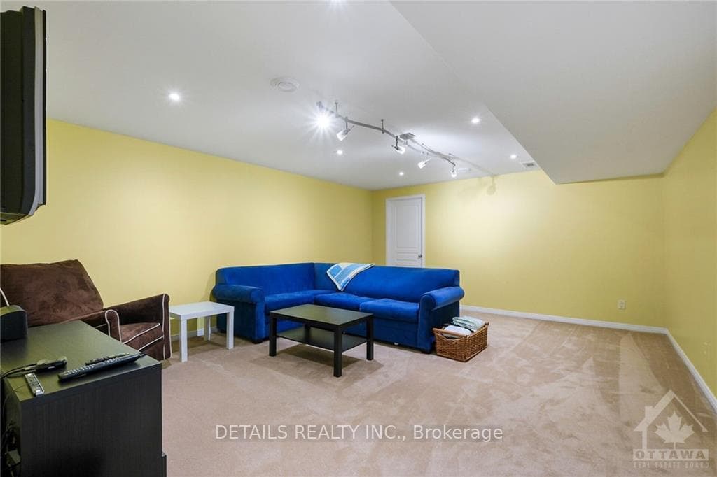 325 WILD IRIS Avenue photo 25