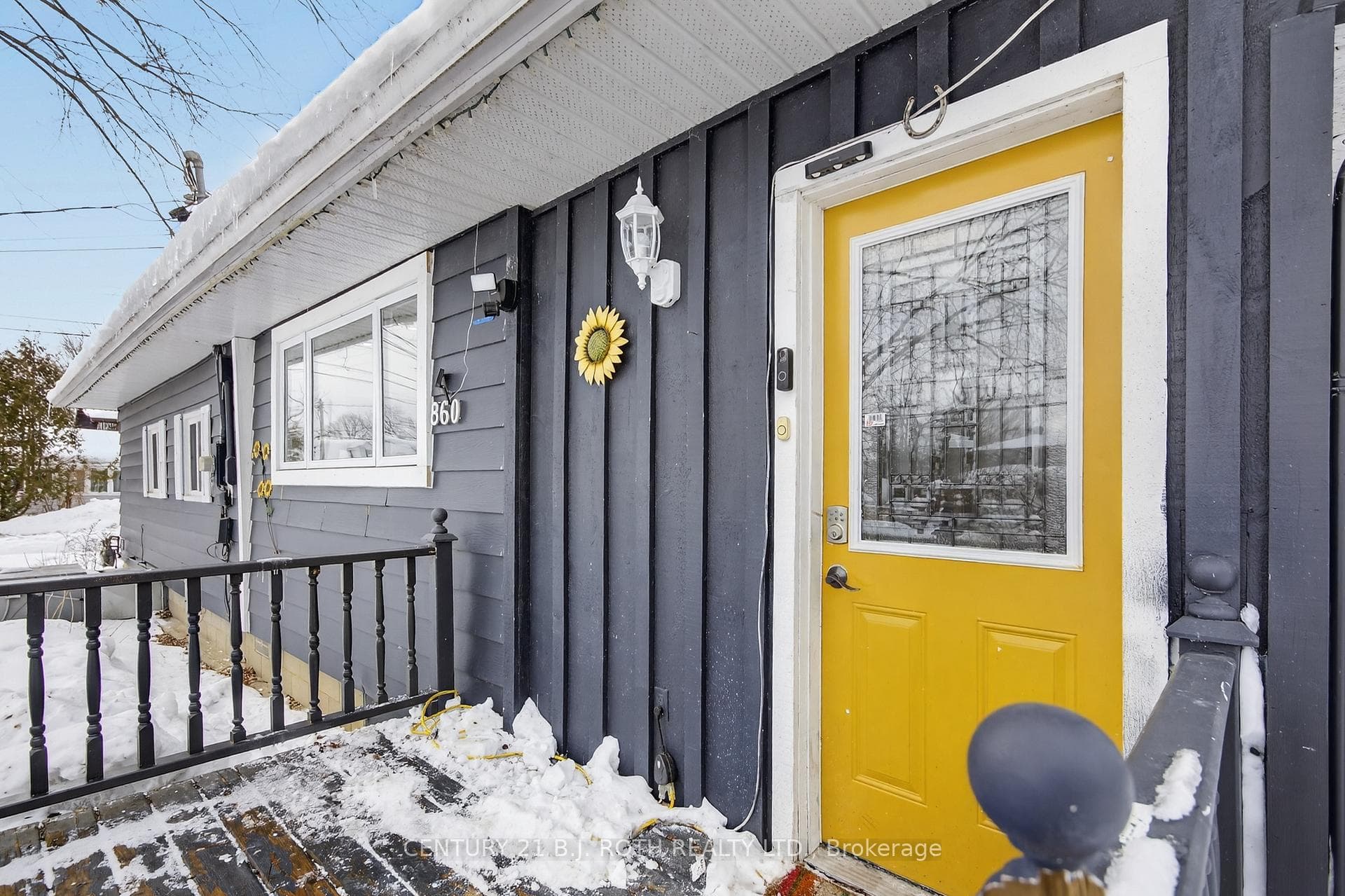 860 Adams Road photo 3