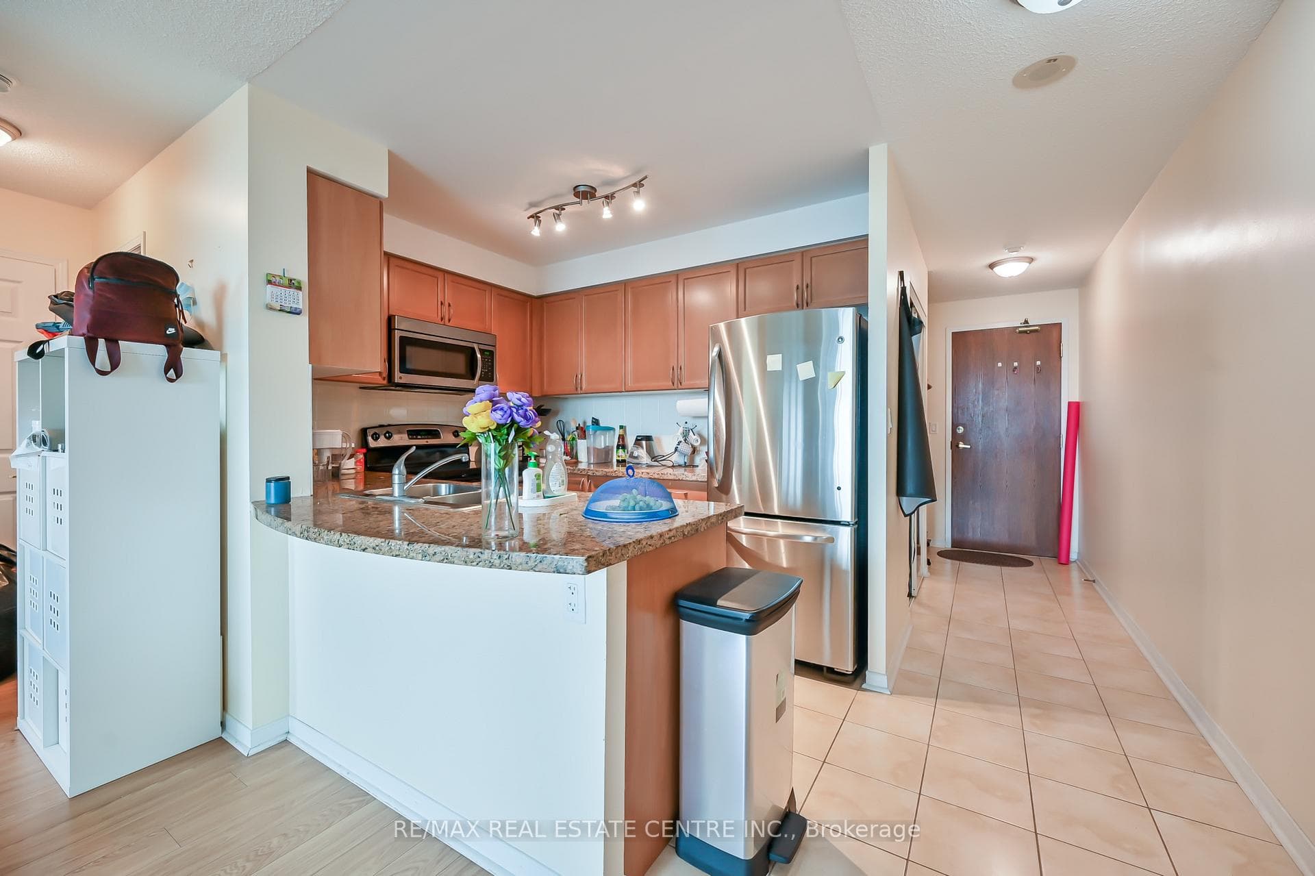 4900 Glen Erin Drive Unit 1611 photo 7