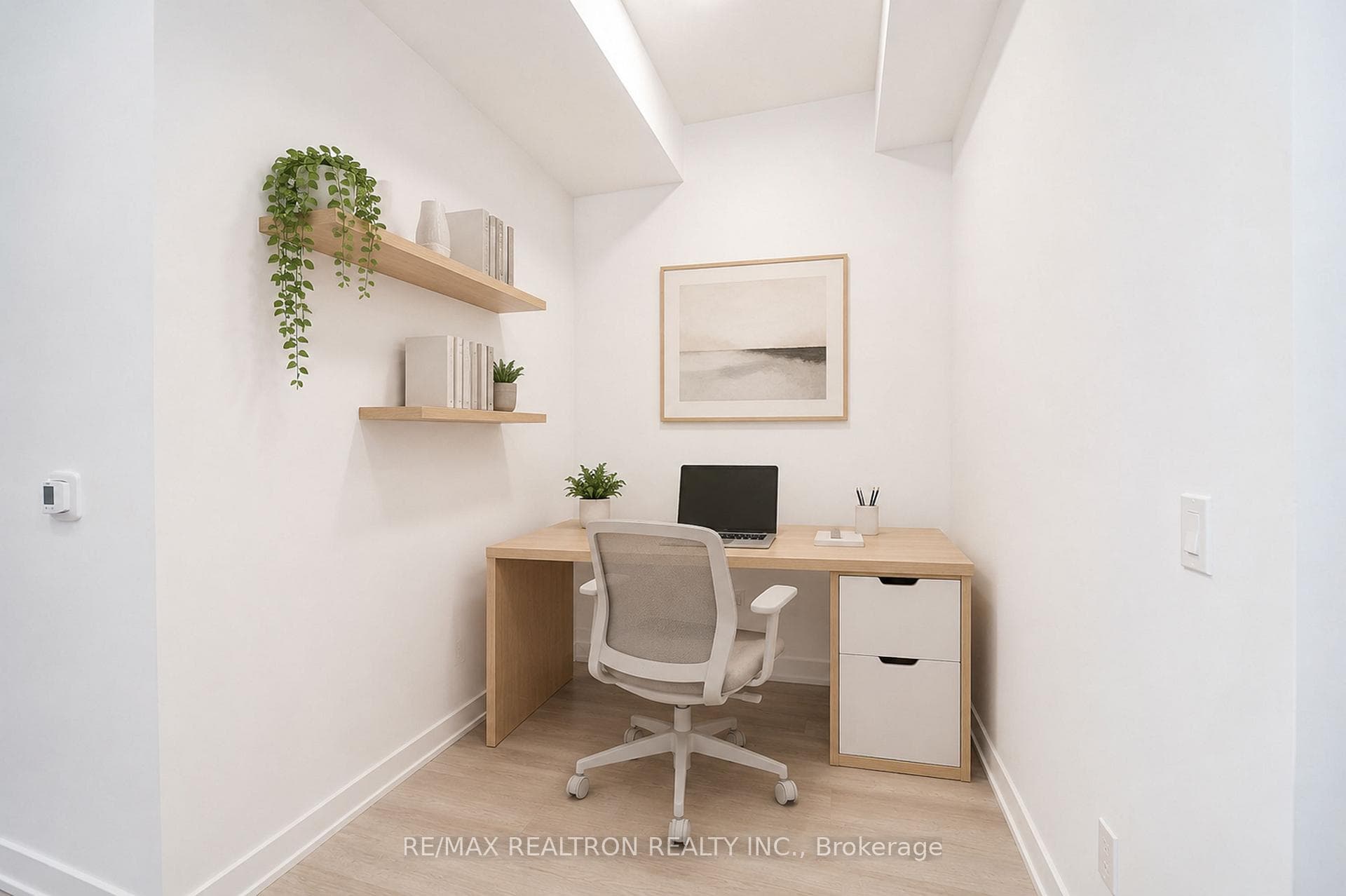 8188 Yonge Street Unit 627 photo 17