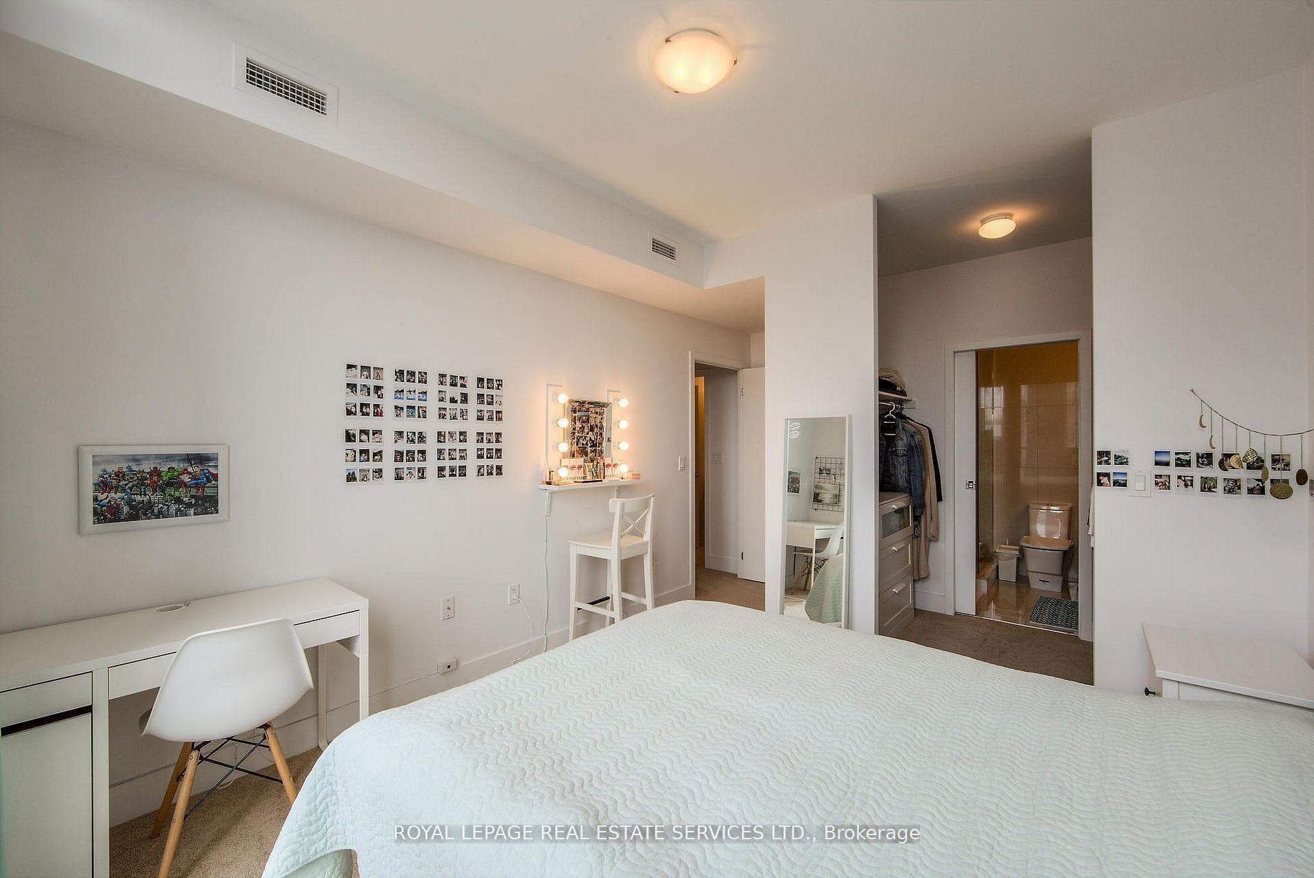 323 Kingston Road Unit 203 photo 22