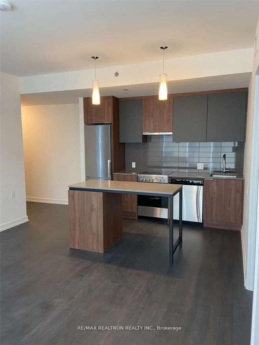 203 College Street Unit 508 photo 1