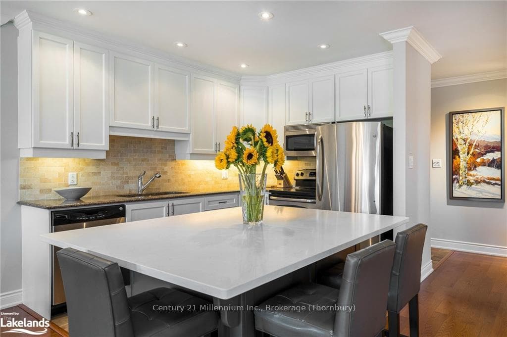 27 BEAVER Street Unit 201 photo 8