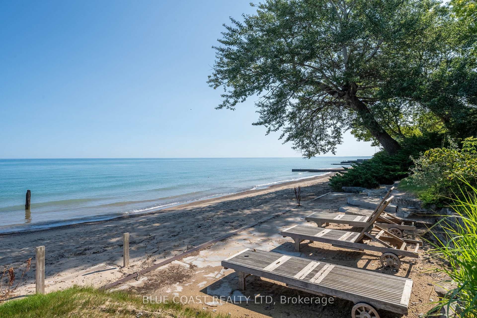 920 Lakeshore Road photo 45