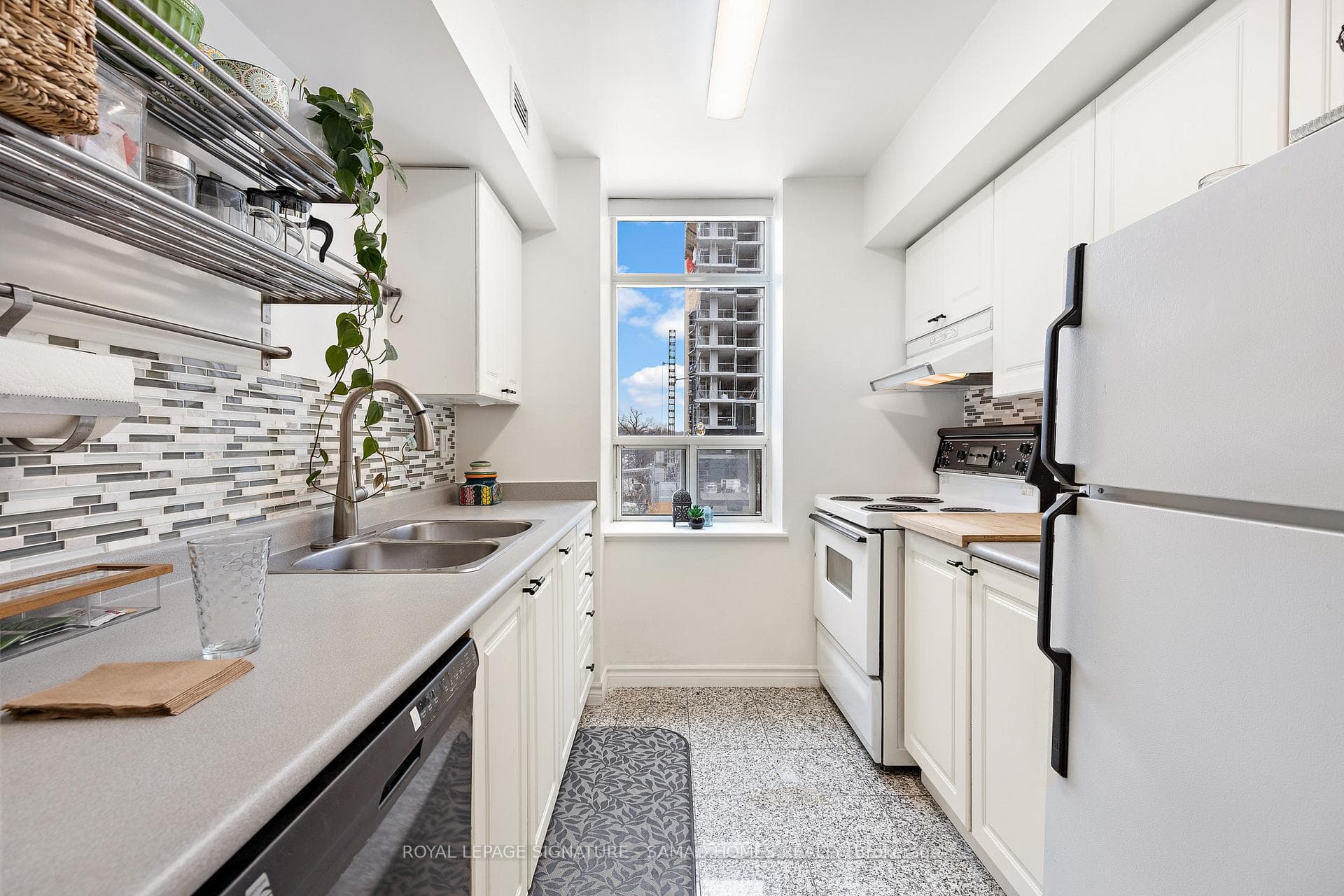 5 Rosehill Avenue Unit 519 photo 6