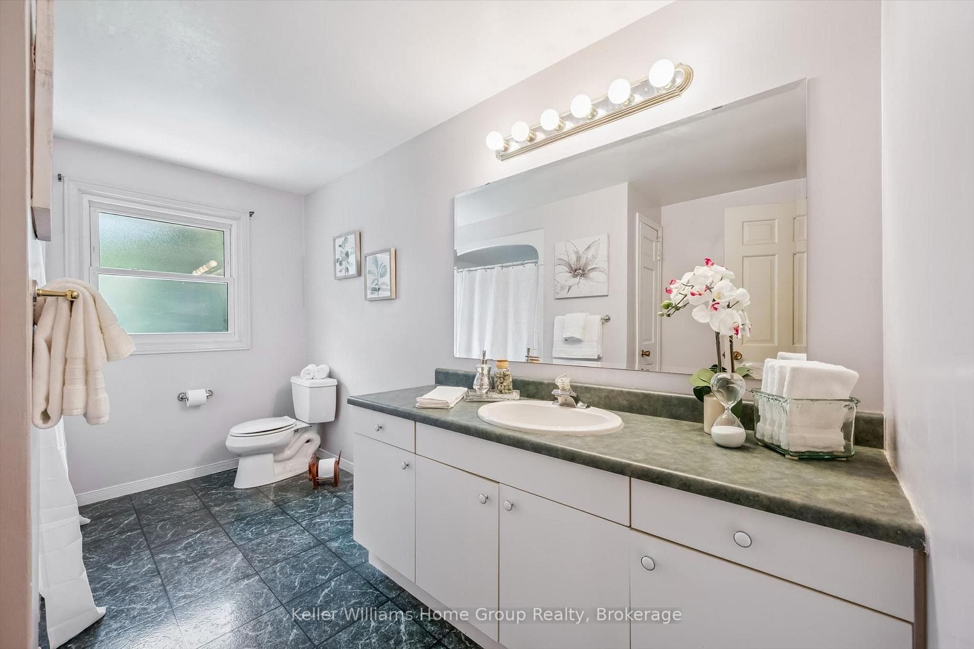 44 Sherwood Drive photo 29