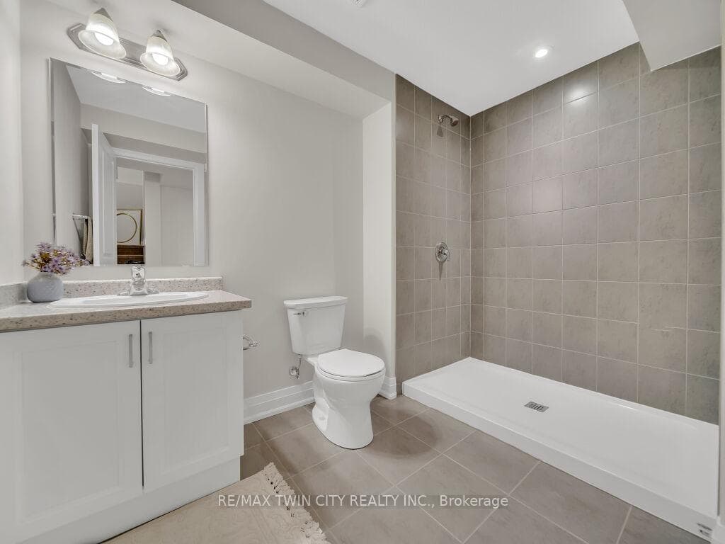 217 Sedgewood Street photo 26