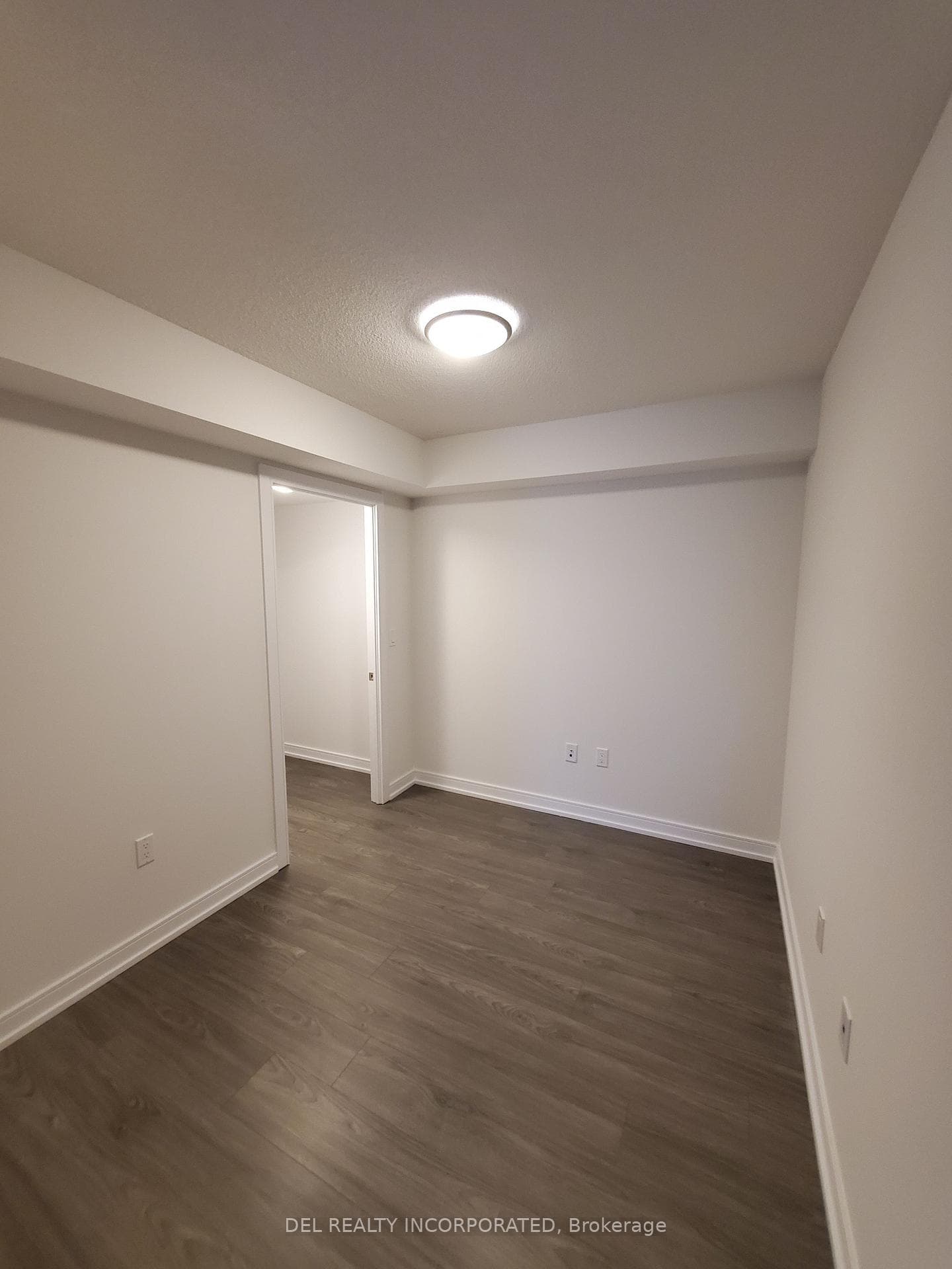 225 Village Green Square Unit 1107 photo 5