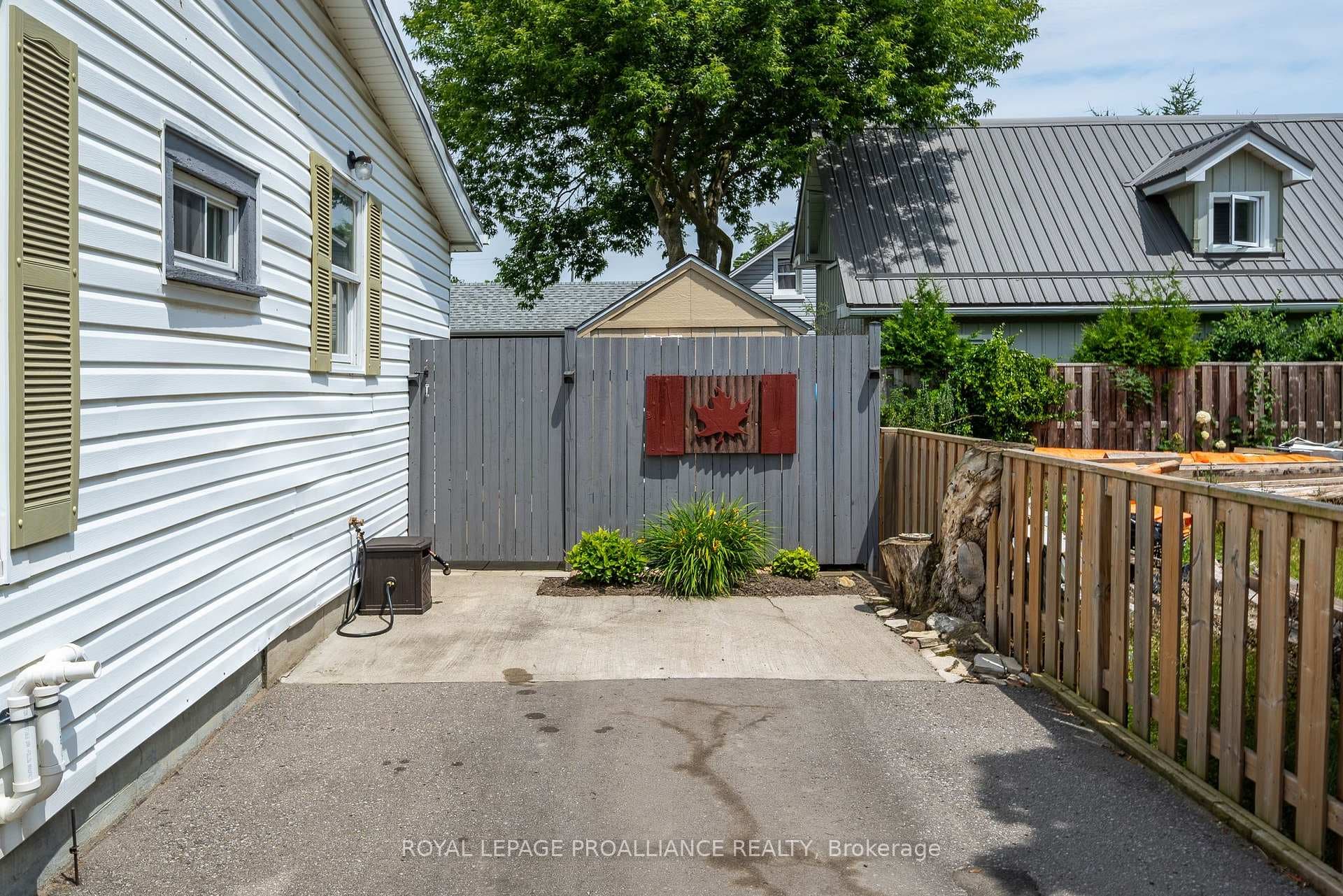 330 Ball Street photo 2