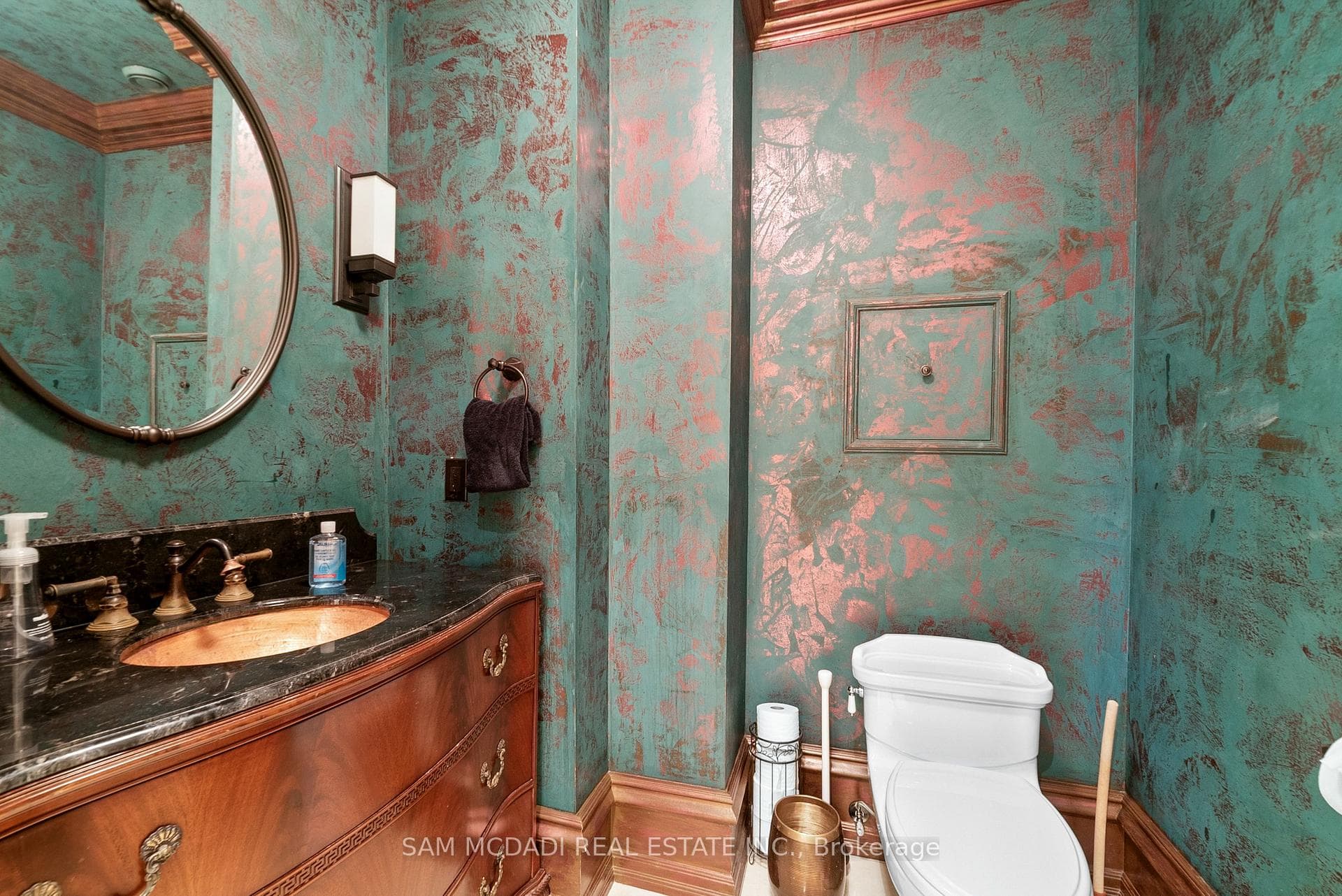 1343 Blythe Road photo 20