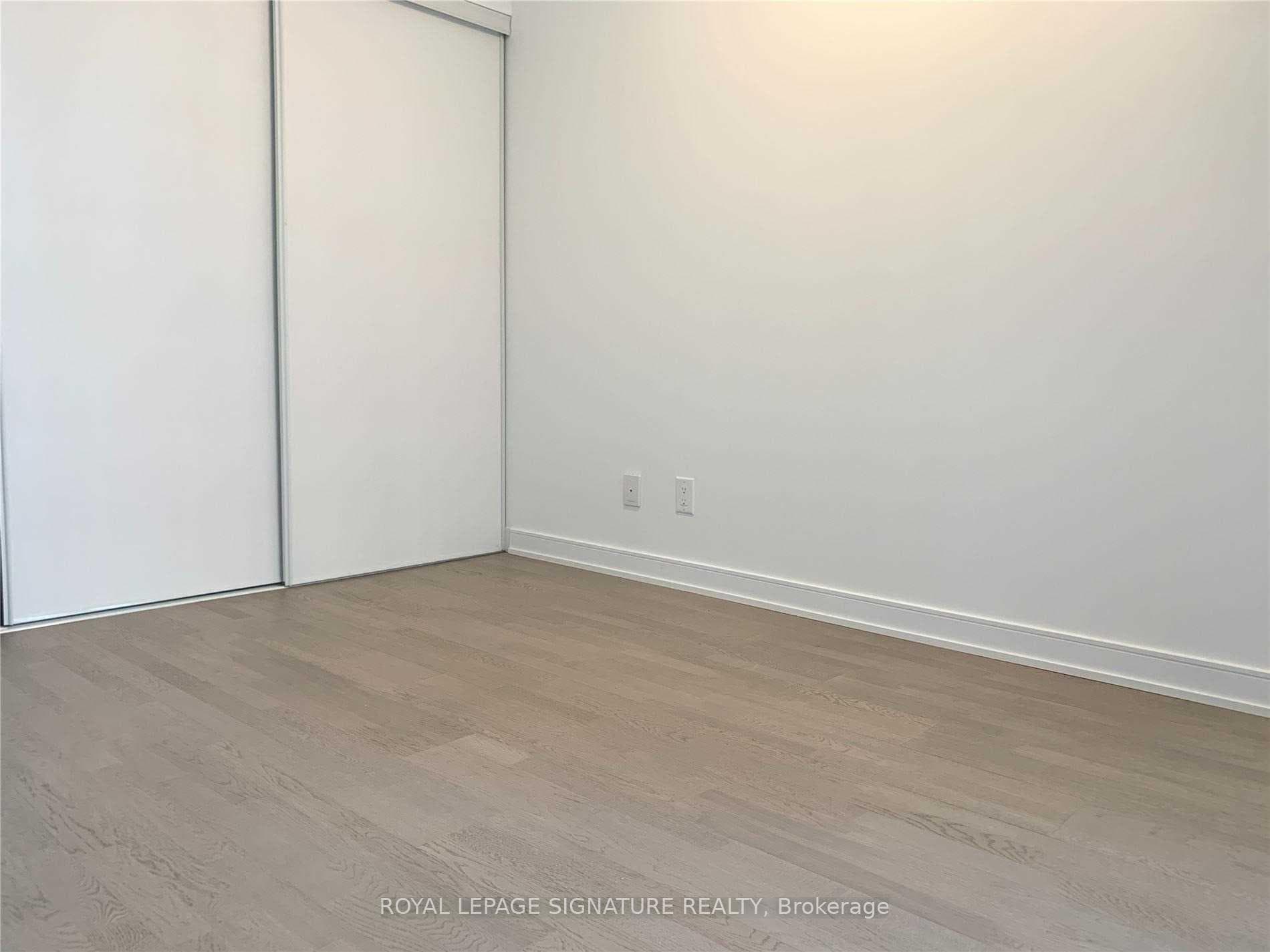 57 St Joseph Street Unit 1001 photo 8