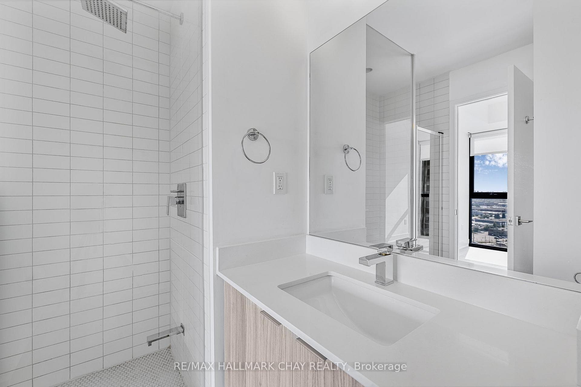 2916 Highway 7 Road Unit 1701 photo 14