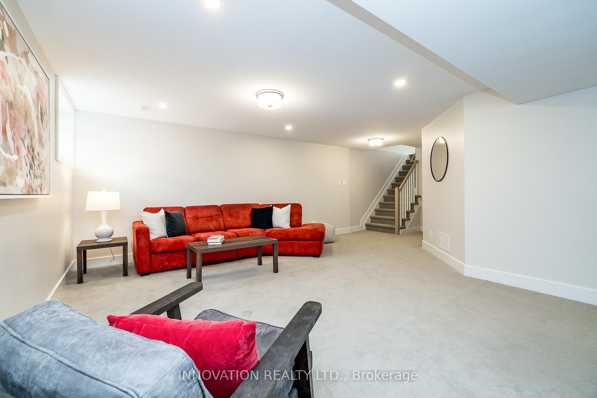 663 Putney Crescent photo 32