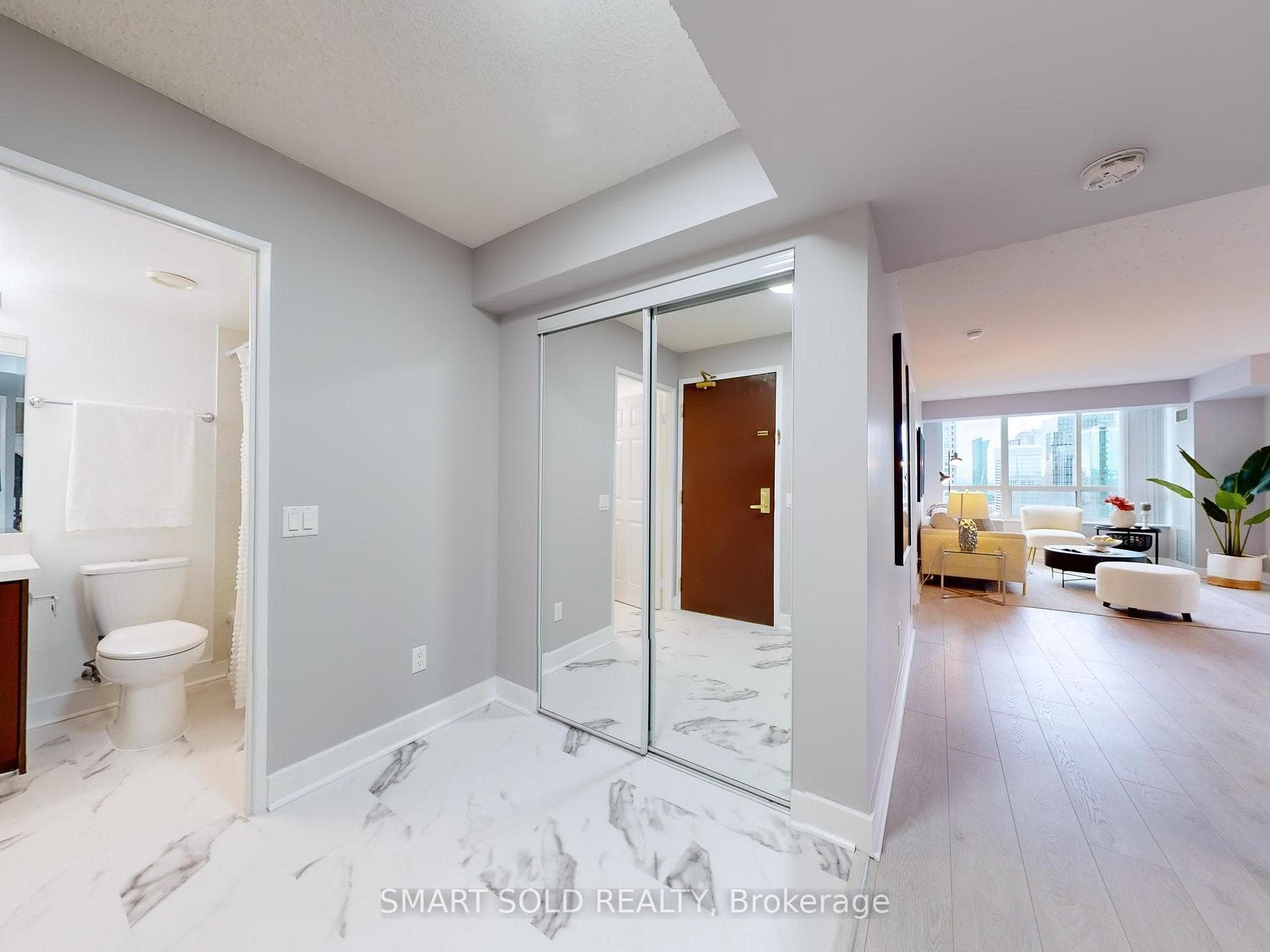 18 Parkview Avenue Unit 2510 photo 34