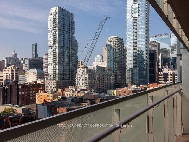 80 John Street Unit 1306 photo 21
