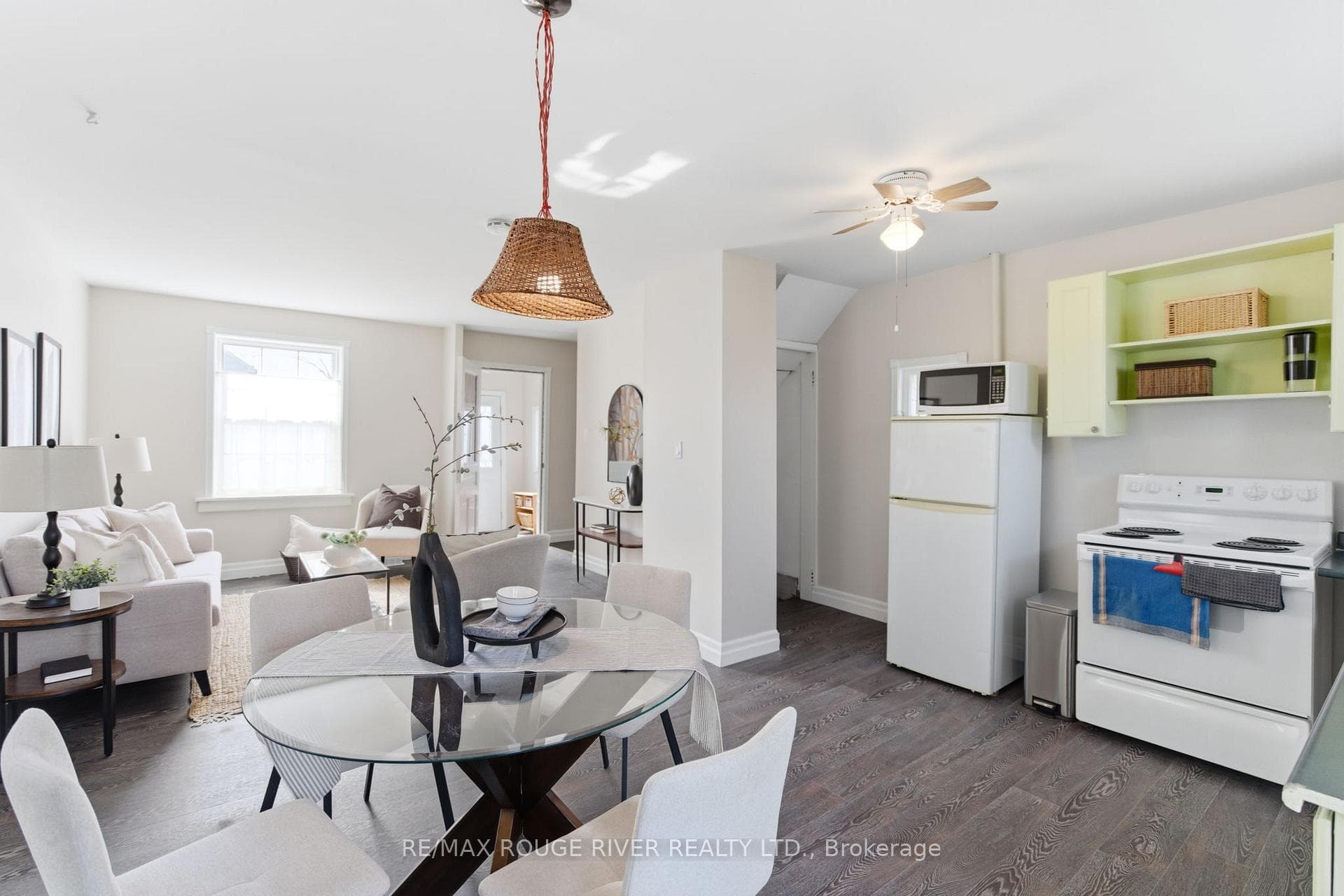 195 Burk Street photo 12