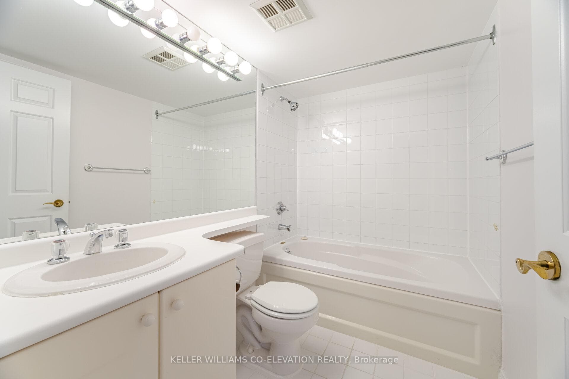 2285 Lake Shore Boulevard Unit 608 photo 19